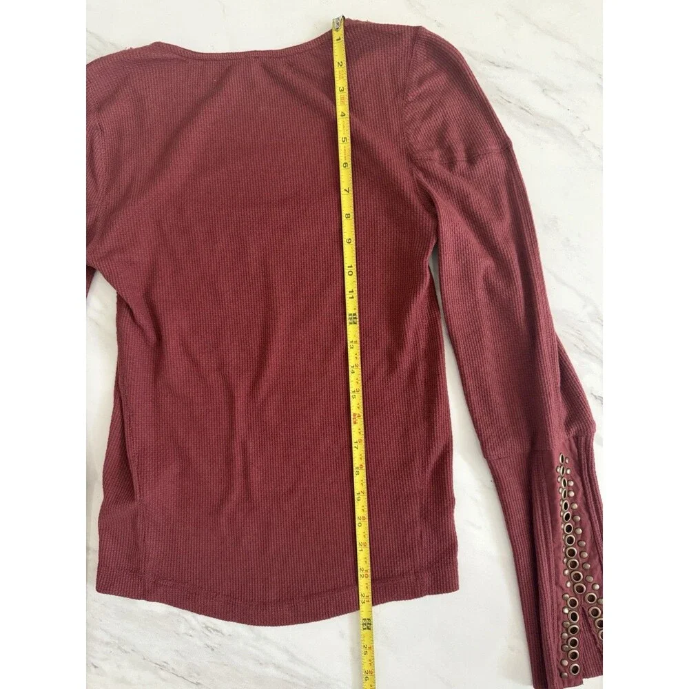 Free People Mia Thermal Top Red Jasper Long Sleeve Grommet Cuff Women M